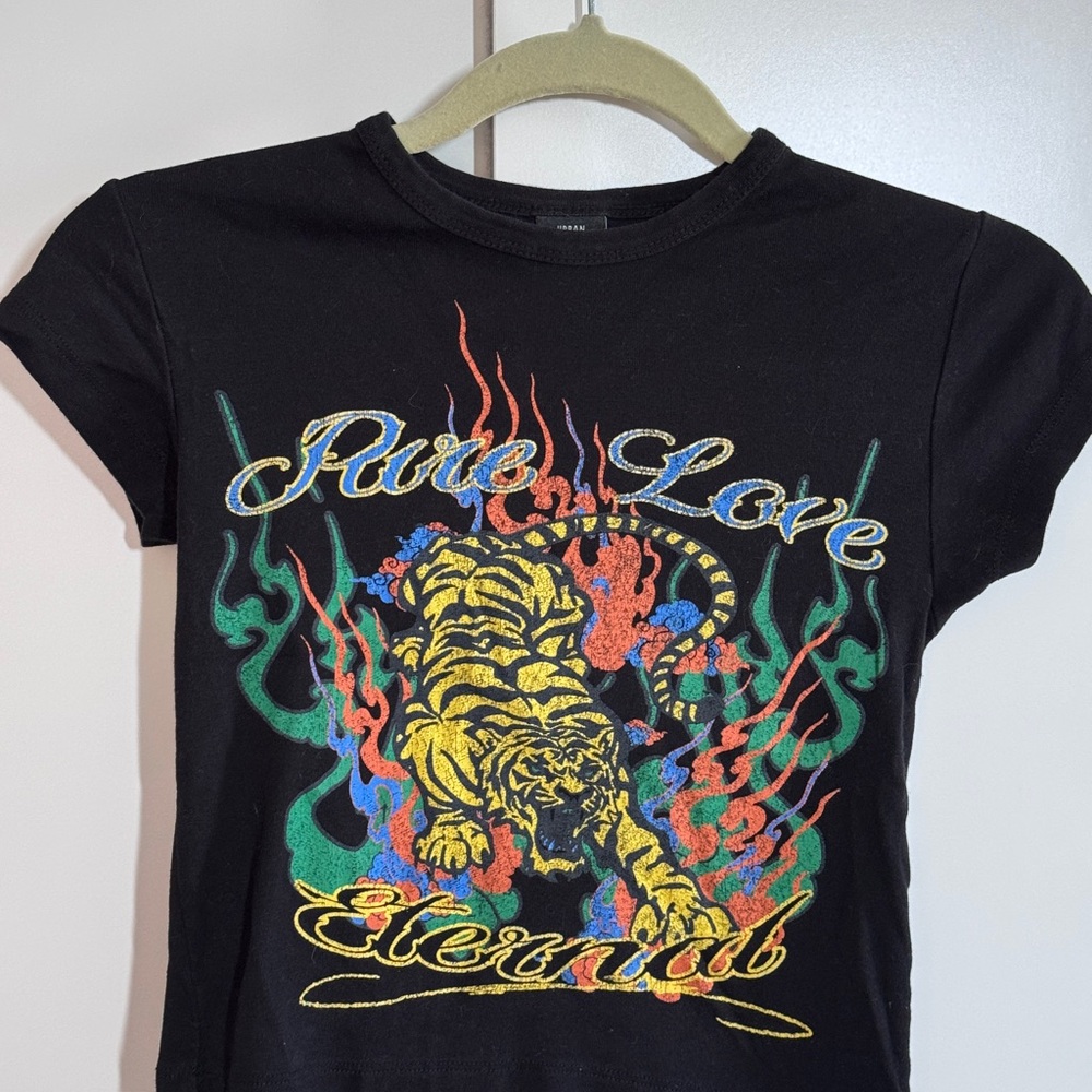 Urban Outfitters Pure Love Eternal Tiger Graphic Tee (M)